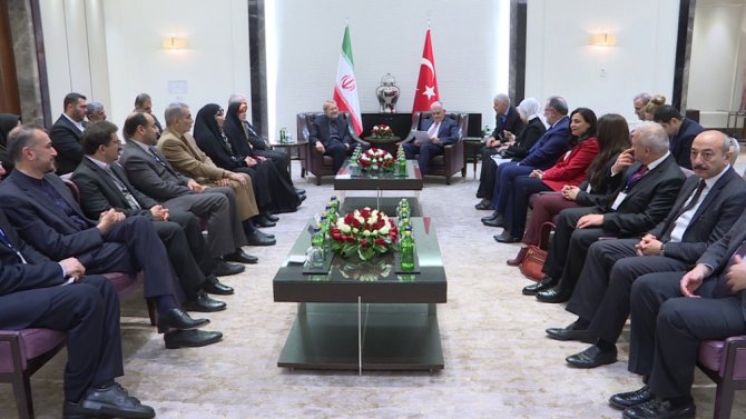 Binali Yıldırım İranlı Mevkidaşıyla Görüştü