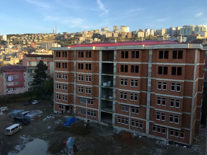 Ak Parti Ortahisar İlçe Başkanı Temel Altunbaş’tan İmam Hatip Lisesine Ziyaret