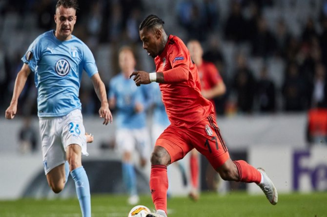 Lens Ve Hakan Çalhanoğlu Haftanın Futbolcusu Olmaya Aday