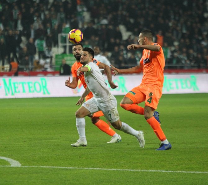 Konyaspor Alanyaspor’u Rahat Geçti