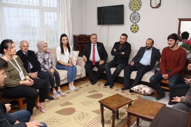 İşitme Engelli Genç Kızın Çağrısına Kayıtsız Kalmadı