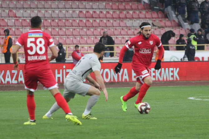 Boluspor: 2 - Adana Demirspor: 3