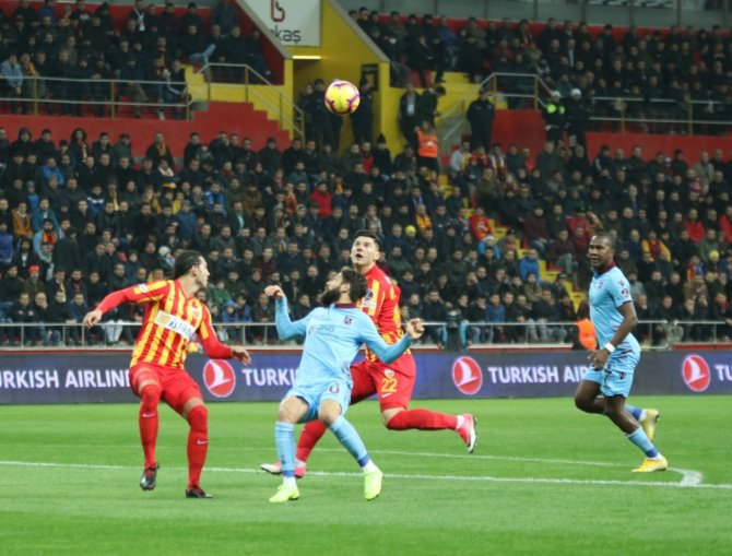 Kayseri’de İlk Yarı Gol Yok