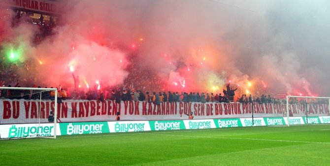 Galatasaray’ın Antrenmanında Dünya Rekoru!