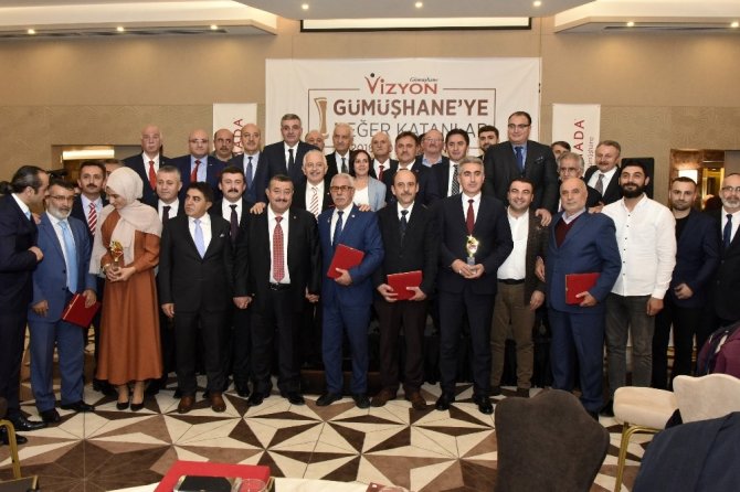 Gümüşhane’de Ye Değer Katanlar Ödüllerini Aldı