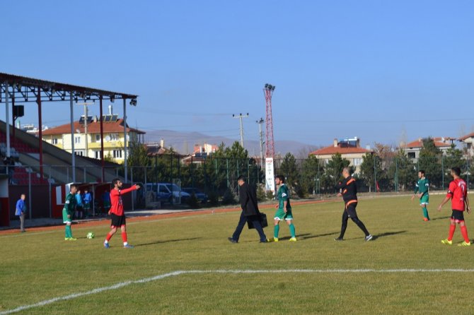Maç Sonrası Saha Karıştı