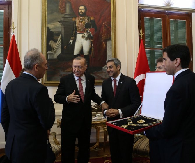 Erdoğan’a Paraguay Devlet Nişanı