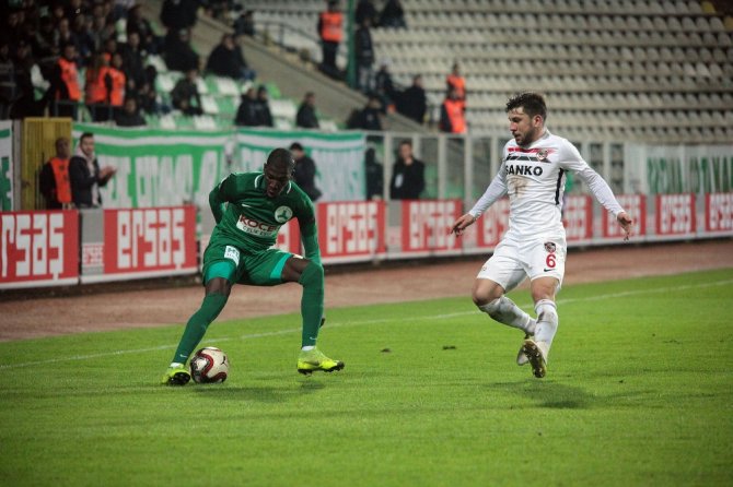 Gazişehir Gaziantep Giresun’u Farklı Geçti