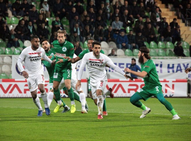 Gazişehir Gaziantep Giresun’u Farklı Geçti