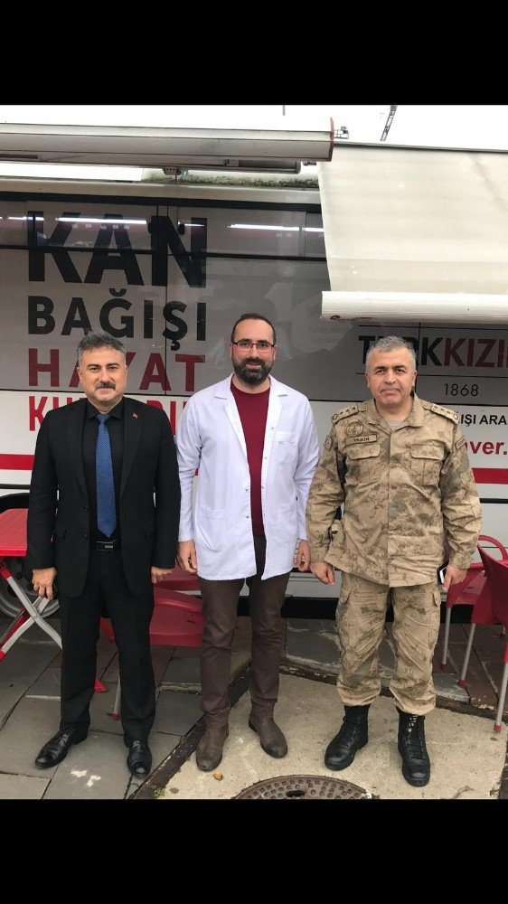 Emniyet Ve Jandarmadan Kan Bağışı