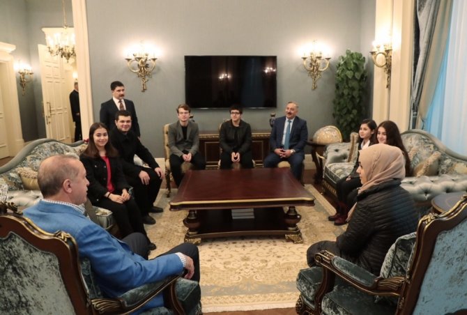Erdoğan Gençlerle Görüştü