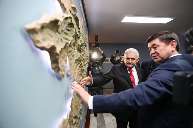 Yıldırım, Kırgızistan Başbakanı Abulgaziyev İle Görüştü