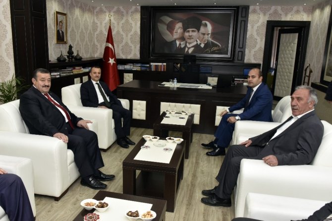 Vali Taşbilek Kelkit’te