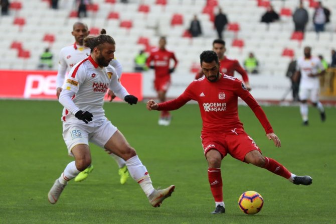 İlk Yarıda Gol Sesi Çıkmadı