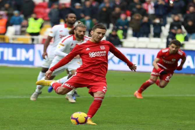 Sivas Göztepe’yi 2-0’la Geçti