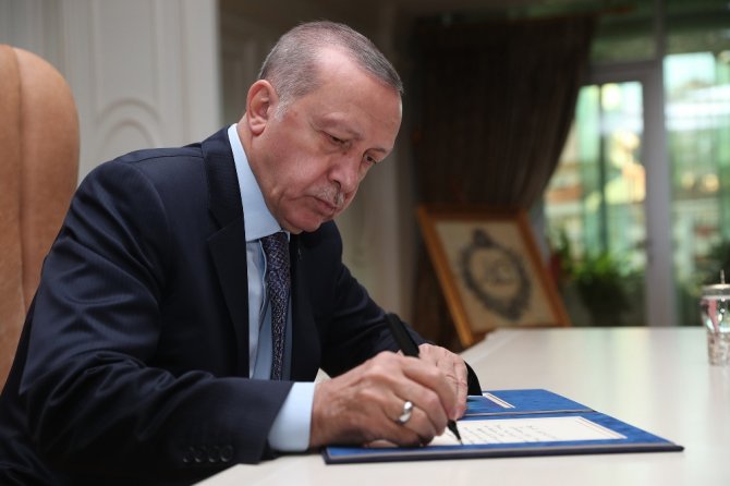 Erdoğan Üsküdar Belediyesini Ziyaret Etti