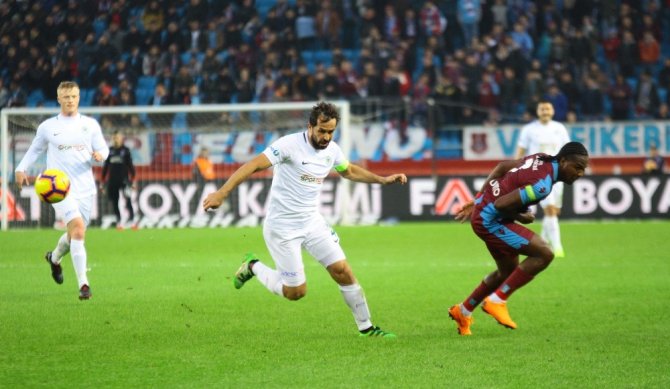 Spor Toto Süper Lig: Trabzonspor: 0 - Atiker Konyaspor:0 (İlk Yarı)