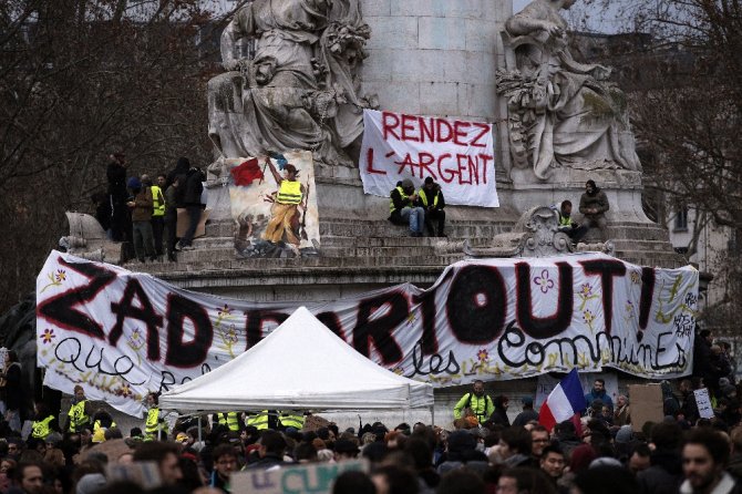 Fransa Başbakanından "Birlik Beraberlik" Çağrısı
