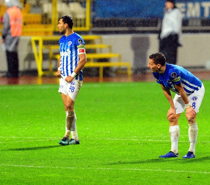 Kayserispor, Kasımpaşa’yı 3-0 Mağlup Etti