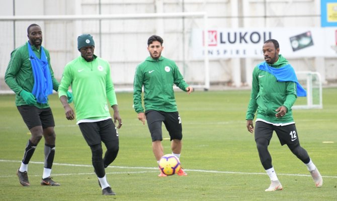 Atiker Konyaspor’da, Kasımpaşa Mesaisi Sürdü