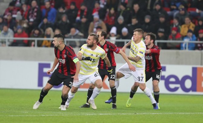 Fener Slovakya’da Mağlup