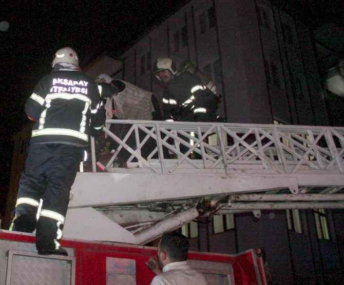 Aksaray’da Korkutan Yangın: 32 Kişi Mahsur Kaldı