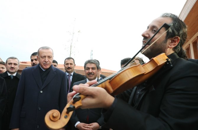 Erdoğan, 15 Temmuz Millet Bahçesini Gezdi
