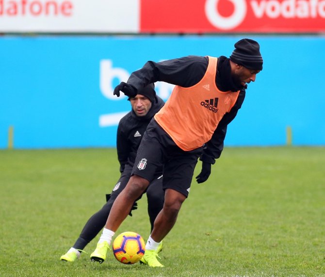 Beşiktaş Taktik Ve Kondisyon Çalıştı