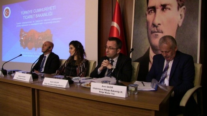 Hopa’da Gürcistan’a Yapılan Ticareti Konuştular