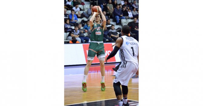 Beşiktaş Banvit’i Farklı Geçti