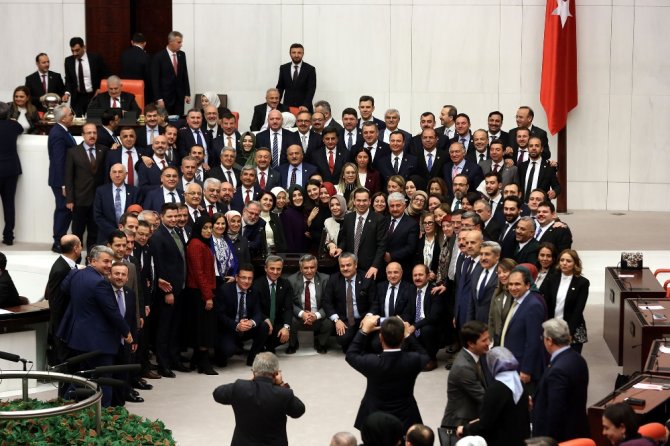 Yeni Sistemin İlk Bütçesi Kabul Edildi