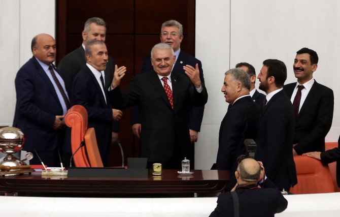 Yeni Sistemin İlk Bütçesi Kabul Edildi