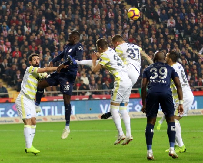Fener’den Sessiz Kapanış