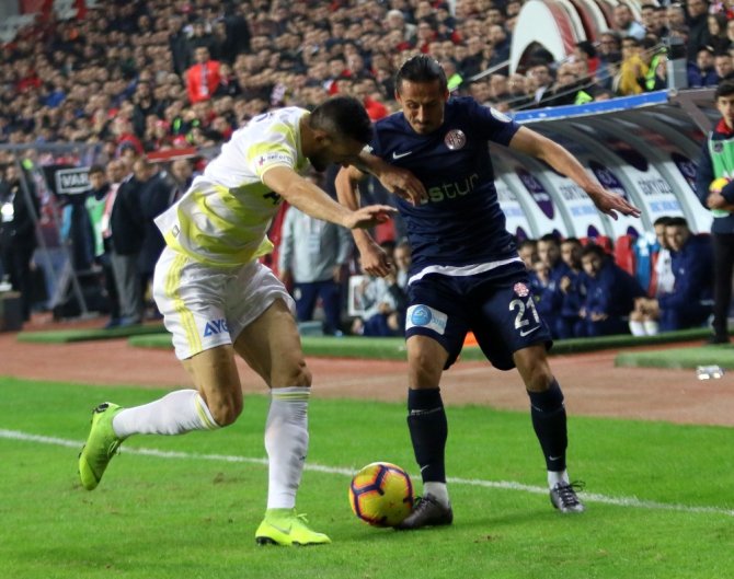 Fener’den Sessiz Kapanış