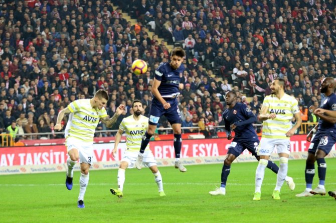 Fener’den Sessiz Kapanış