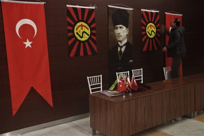 798 Delegeden Sadece 37’si Katıldı