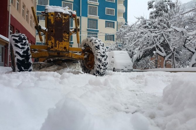 Gümüşhane’de Kar Kalınlığı 32 Santimetreye Ulaştı