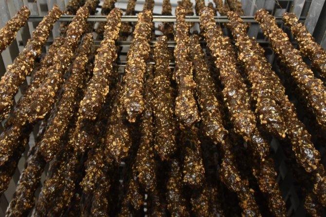 Dut’un Ceviz Ve Fındığa Olan Sevdası Pestil Ve Köme İle Hayat Buldu
