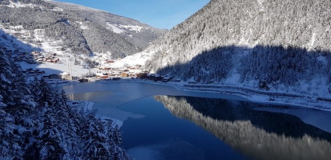 Uzungöl Kısmen Dondu