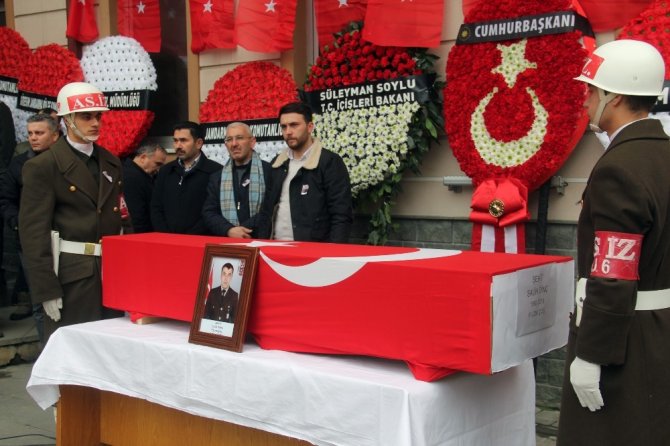 Giresun Şehidini Uğurladı