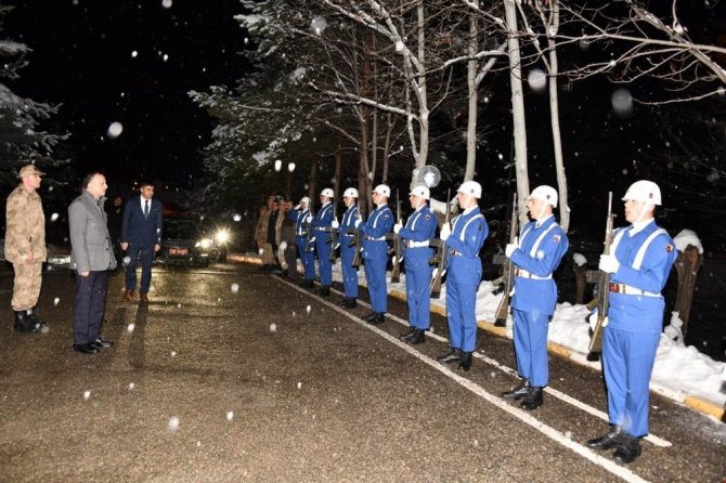 Vali Taşbilek’ten Yeni Yıl Ziyaretleri