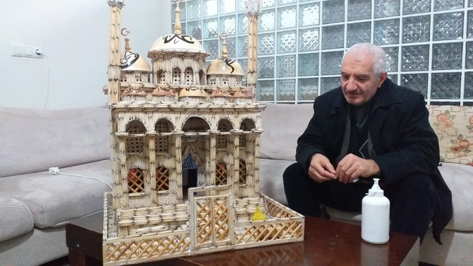 Gözleriyle Değil Yüreğiyle Yaptı