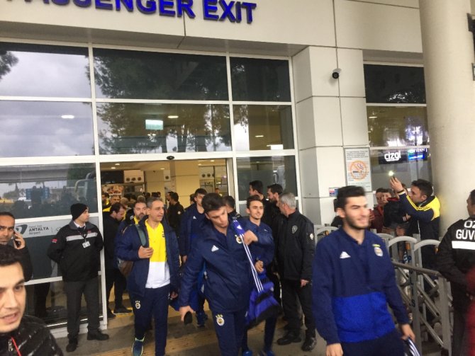 F.bahçe Antalya’ya Geldi