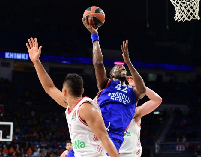 Anadolu Efes, Alman Ekibi Rahat Geçti