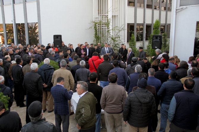 400 Kişiyle Birlikte Chp’den İstifa Etti, Ak Parti’ye Geçti