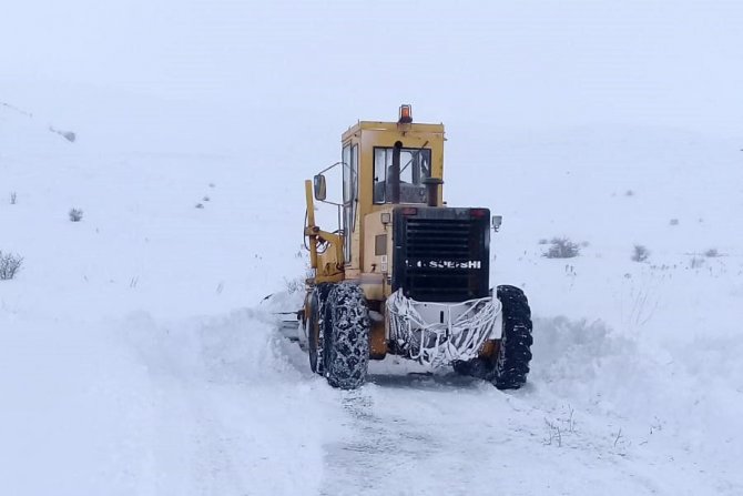 Köse’de Diyaliz Hastasının İmdadına Özel İdare Ekipleri Yetişti
