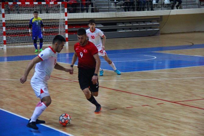 Milliler Gol Olup Yağdı