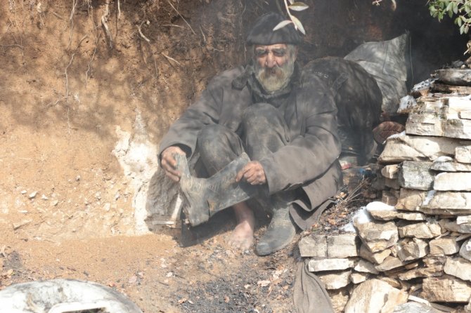 Mağarada Sürpriz Doğum Günü