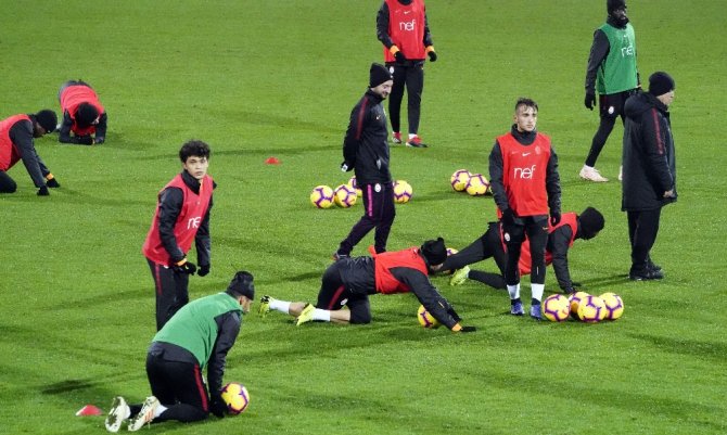 Galatasaray Antalya’daki Son Antrenmanını Yaptı