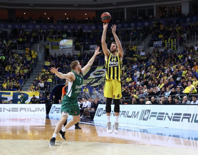 Fenerbahçe, Zalgiris Kaunas’u Farklı Geçti